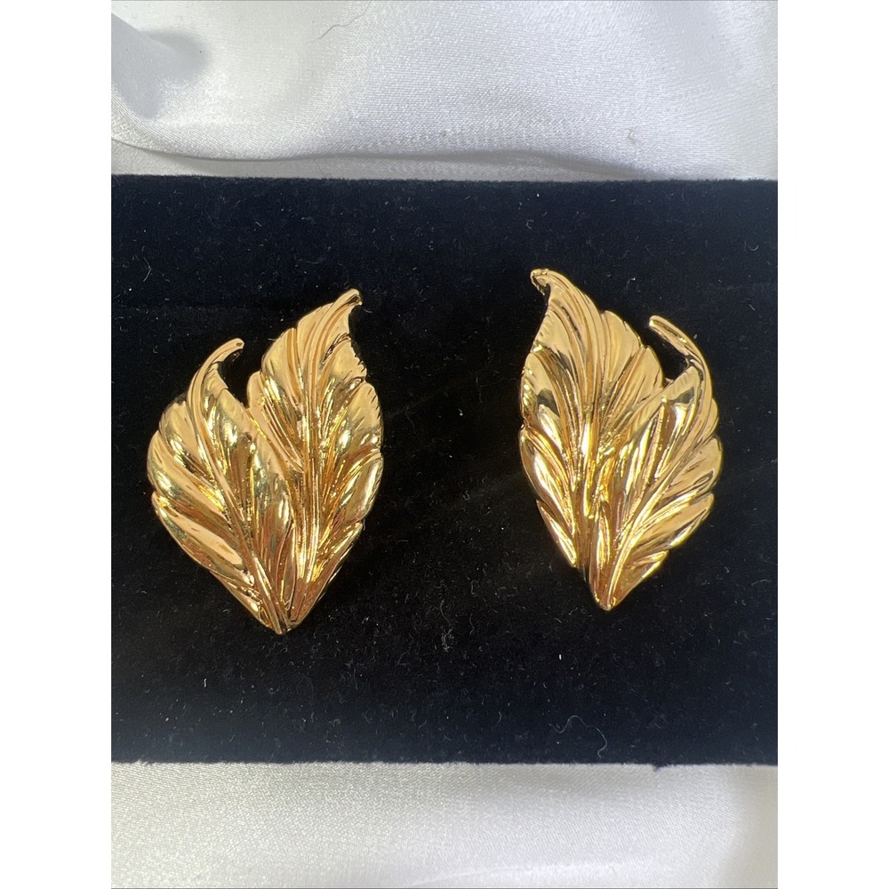 Vintage Avon Gold-tone Leaf Statement Earrings For Pierced Ears Granny Chic